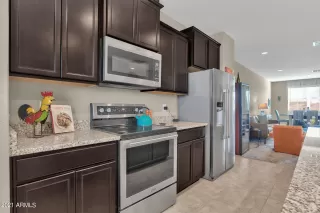 Photo #4: 6247853 Listing