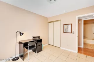 Photo #6: 6247917 Listing