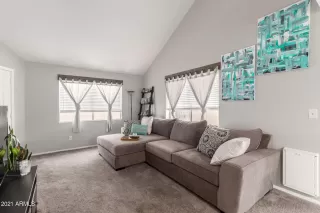 Photo #4: 6248047 Listing