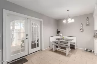 Photo #5: 6248047 Listing