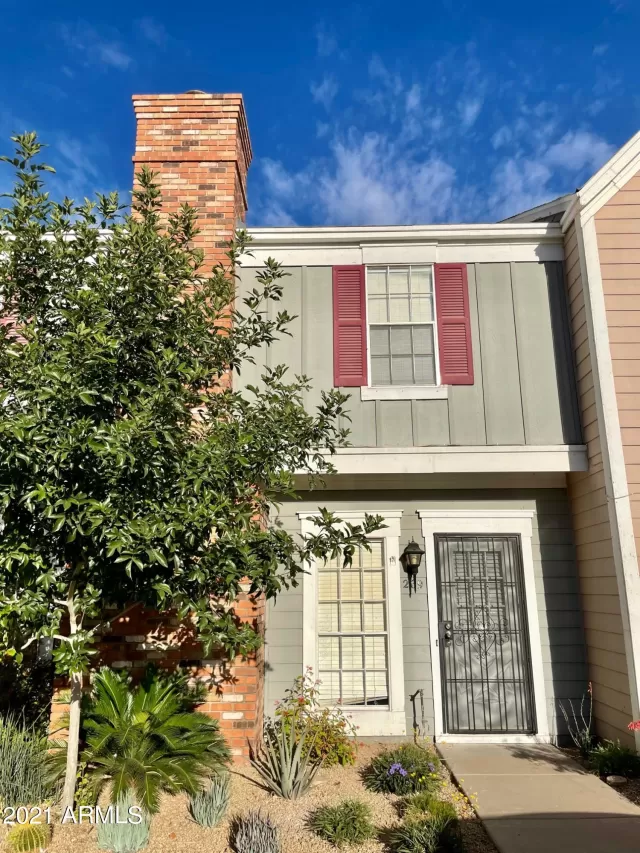 MLS: 6248224 Condo For Sale