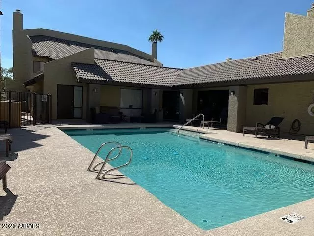 MLS: 6248247 Condo For Sale