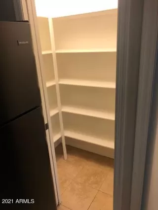 Photo #5: 6248286 Listing