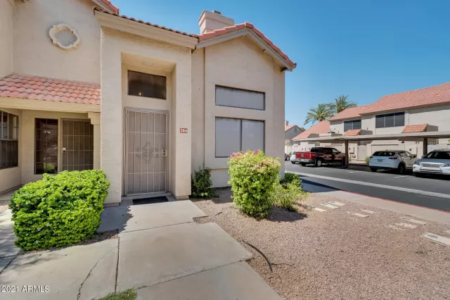 MLS: 6248299 Condo For Sale