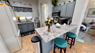 Photo #3: 6248370 Listing