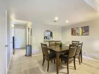 Photo #5: 6248826 Listing