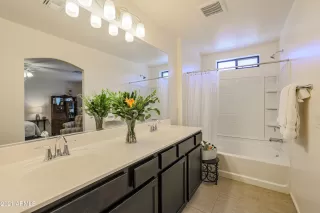 Photo #5: 6248987 Listing