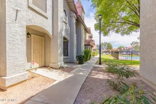 Photo #2: 6249057 Listing 