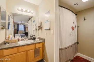 Photo #6: 6249170 Listing