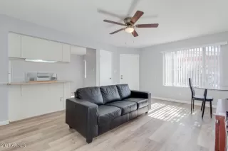 Photo #6: 6249335 Listing