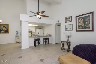 Photo #6: 6249363 Listing