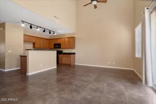 Photo #2: 6249368 Listing