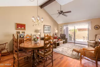 Photo #4: 6249376 Listing