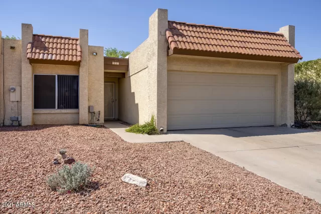 MLS: 6249462 Condo For Sale