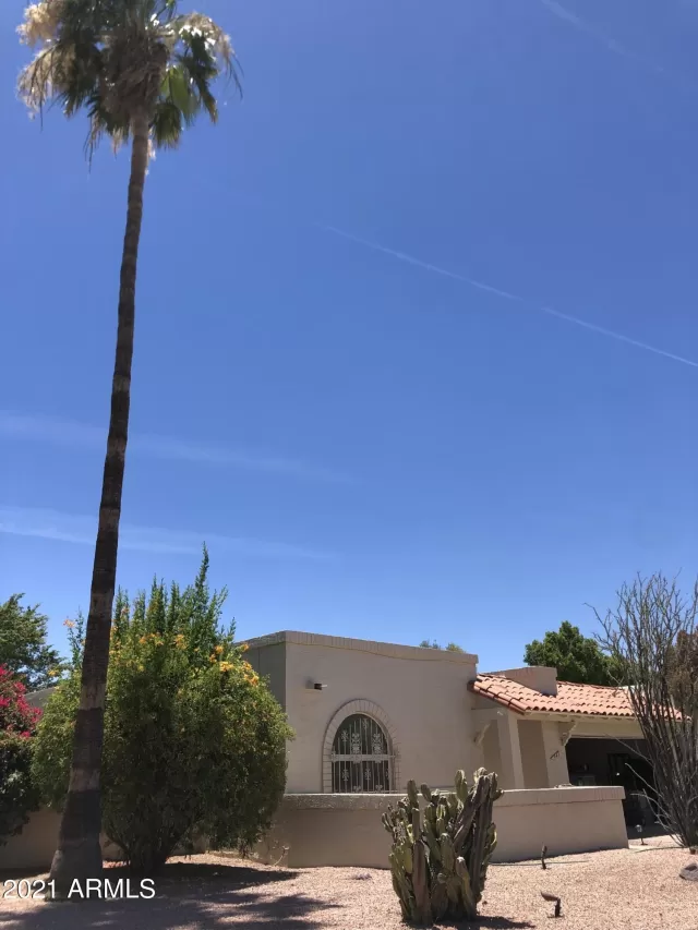 MLS: 6249956 Condo For Sale