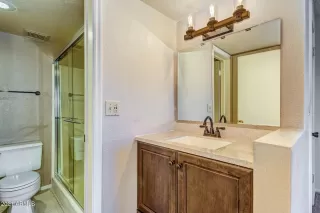 Photo #5: 6249966 Listing 