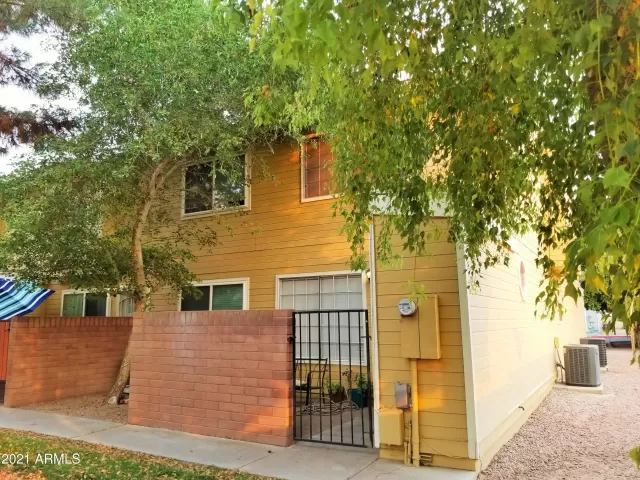 MLS: 6250276 Condo For Sale