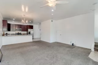 Photo #5: 6250329 Listing