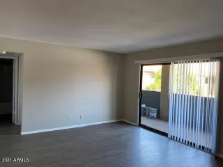 Photo #6: 6250608 Listing 