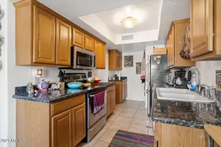 Photo #4: 6250689 Listing