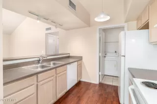 Photo #6: 6250823 Listing 