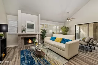 Photo #4: 6250857 Listing