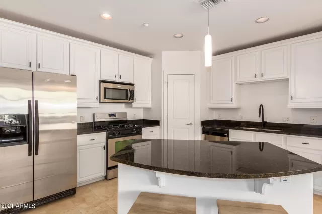 MLS: 6251269 Condo For Sale