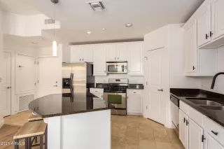 Photo #1: 6251269 Listing 