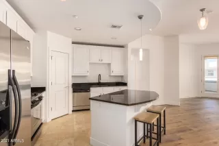 Photo #2: 6251269 Listing 