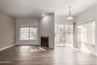 Photo #4: 6251329 Listing