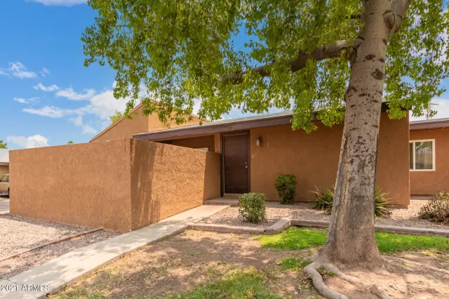 MLS: 6251510 Condo For Sale