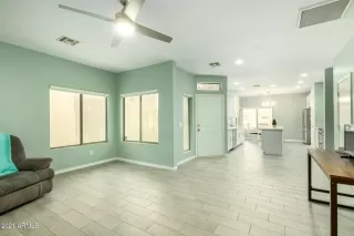 Photo #3: 6251745 Listing