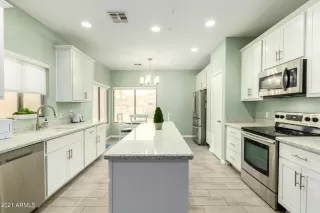 Photo #5: 6251745 Listing