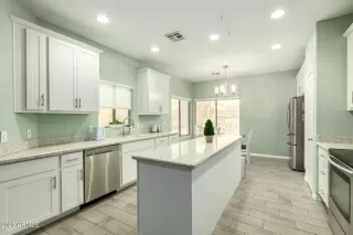 Photo #6: 6251745 Listing