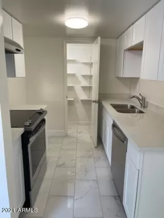 Photo #6: 6251827 Listing