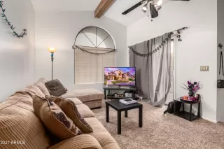 Photo #3: 6252145 Listing