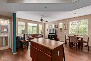 Photo #5: 6252149 Listing