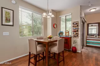 Photo #6: 6252149 Listing