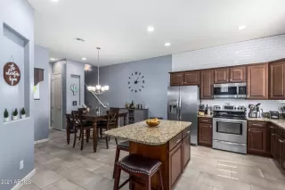 Photo #2: 6252312 Listing