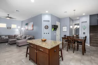 Photo #5: 6252312 Listing