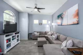 Photo #6: 6252312 Listing