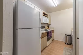 Photo #6: 6252459 Listing