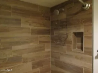 Photo #5: 6252542 Listing