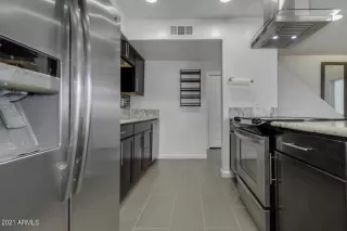 Photo #6: 6252660 Listing