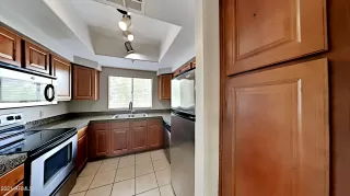 Photo #4: 6252702 Listing