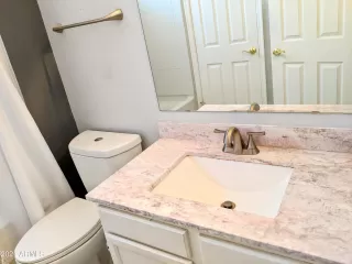 Photo #3: 6252866 Listing