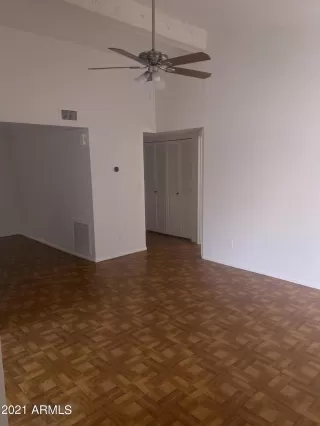 Photo #6: 6252877 Listing