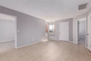 Photo #4: 6252887 Listing