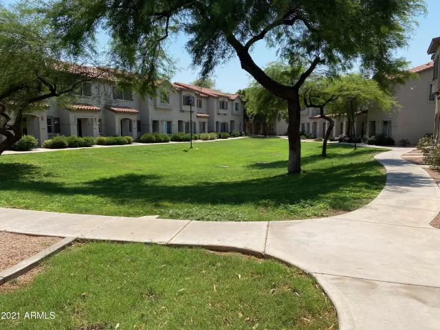 MLS: 6253096 Condo For Sale