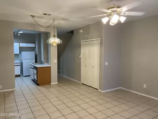 Photo #4: 6253096 Listing